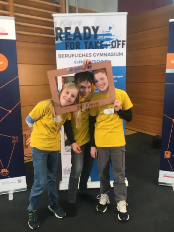 Erster Platz beim Roboticswettbewerb