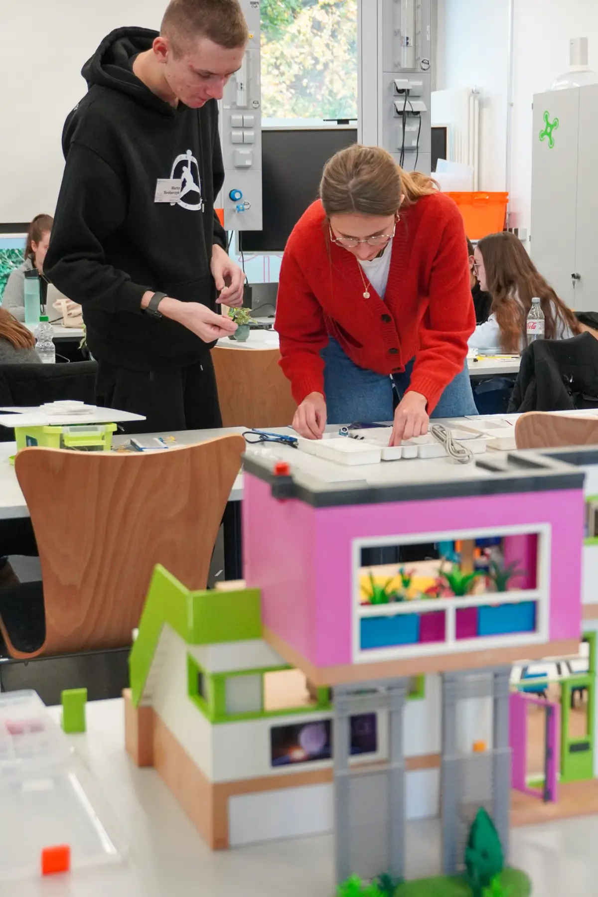 MINT-EC-Camp &bdquo;Smart Home Xperience&ldquo; &ndash; Playmobil-Villa wird zum Smart Home
